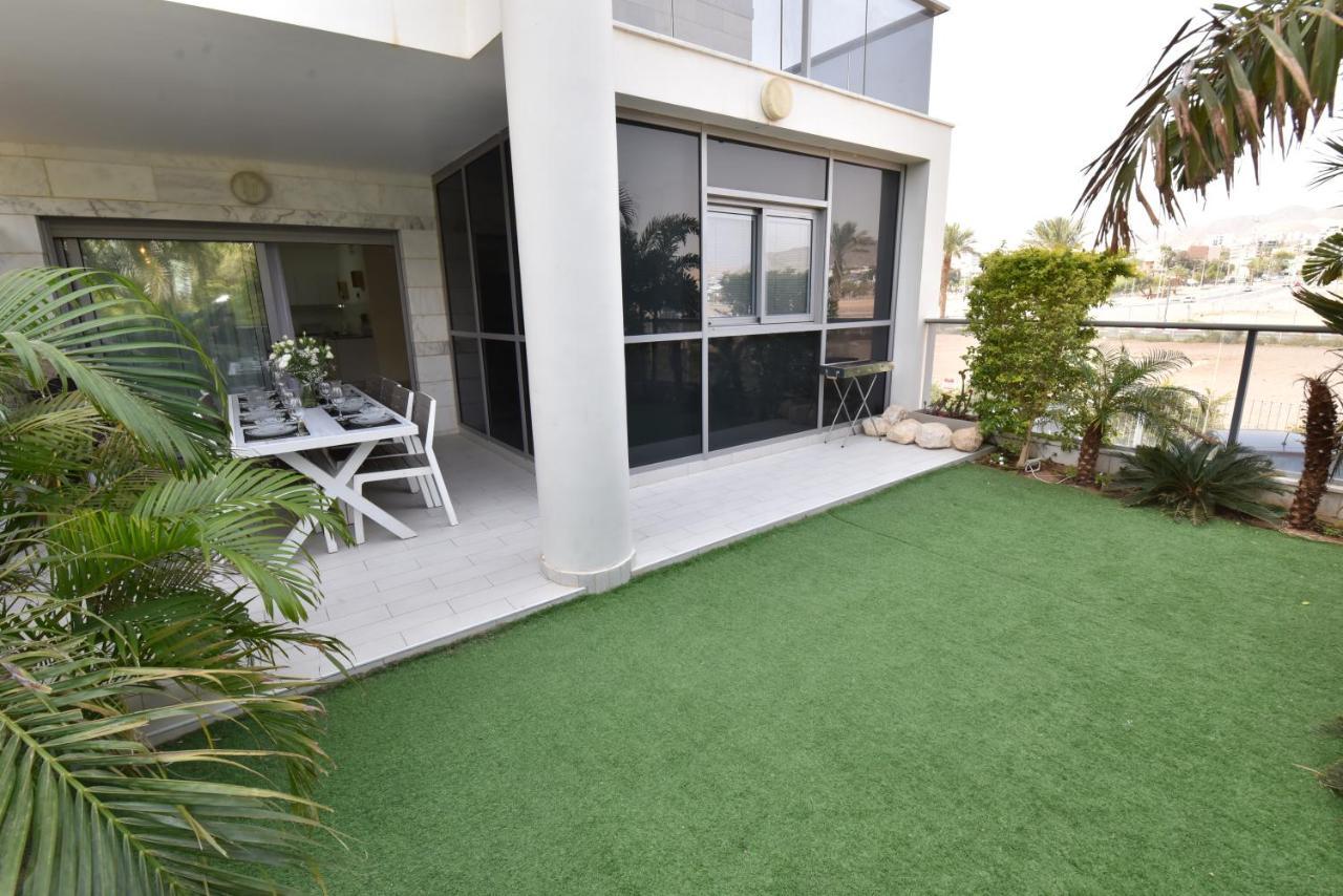 דירת גן דלוקס Daire Eilat Dış mekan fotoğraf