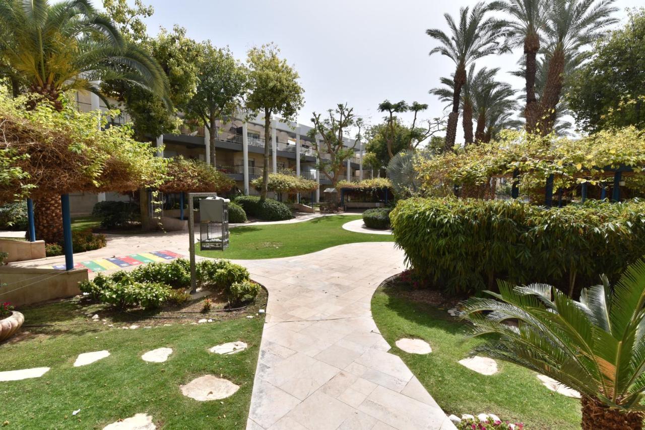דירת גן דלוקס Daire Eilat Dış mekan fotoğraf